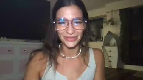 Snapshot of tayngel chatting on 07/15/26, 06:18 Tayngel 3 online show from 07/15/26, 06:18