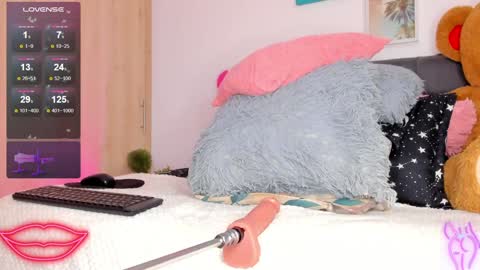  TAYSSA  ONLINE FROM 0630 PM - 1130 PM COLOMBIAN HOUR online show from 02/05/25, 03:02