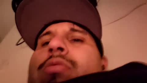 Snapshot of tboy833 chatting on 01/22/25, 04:44 Luis online show from 01/22/25, 04:44