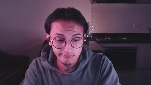 Teo independent model online show from 02/20/25, 04:18