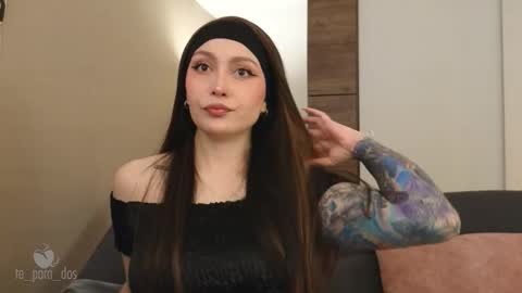 Leo and Luna online show from 10/11/25, 02:59