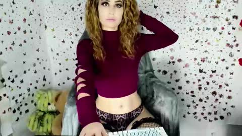 Snapshot of tease_tammy chatting on 05/10/26, 09:25 ASK Me online show from 05/10/26, 09:25