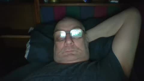 Mark online show from 04/18/26, 07:01