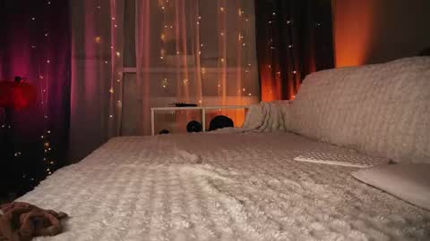 Mary     X TechnoElfff  INST    fansly kissmary online show from 11/27/25, 06:43