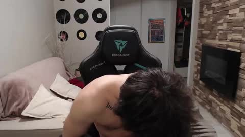 Teddy online show from 11/22/25, 09:58