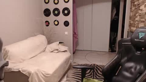 Teddy online show from 03/02/26, 02:36