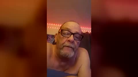Snapshot of tedestep2 chatting on 06/18/26, 08:36 tedestep2 online show from 06/18/26, 08:36