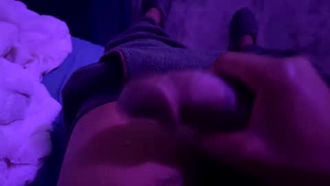 Snapshot of tediibear22 chatting on 03/05/25, 12:22 tediibear22 online show from 03/05/25, 12:22