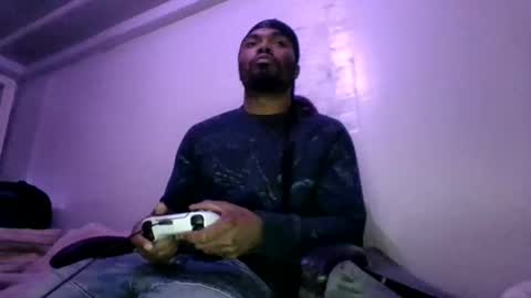 Snapshot of tediibear22 chatting on 10/11/25, 06:34 tediibear22 online show from 10/11/25, 06:34