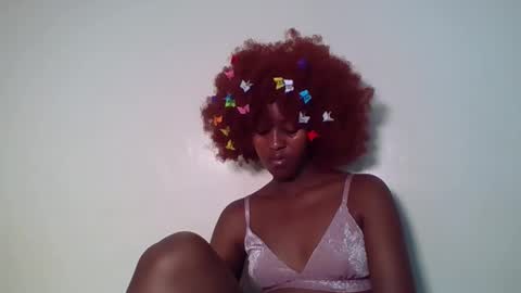 Snapshot of tee_kaicy chatting on 10/20/25, 12:33 kaicy online show from 10/20/25, 12:33