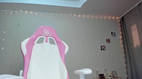 Snapshot of teeencutee chatting on 02/17/25, 08:30 Monika --------------2  stream 700 GMT day online show from 02/17/25, 08:30