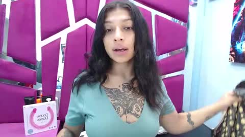 Snapshot of teeennaugthy18 chatting on 12/03/24, 02:58 Tayloor online show from 12/03/24, 02:58