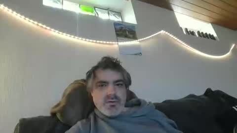 Peter online show from 03/08/26, 02:54