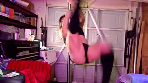 Snapshot of teheepyhalfling chatting on 01/16/25, 11:37 Narice online show from 01/16/25, 11:37