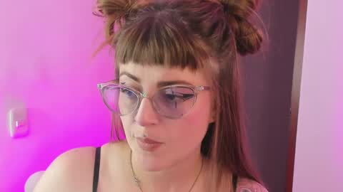 Snapshot of tekila__ chatting on 05/06/26, 11:21 tekila__ online show from 05/06/26, 11:21