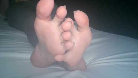 Viv West online show from 10/16/25, 04:02