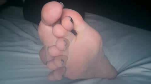 Viv West online show from 11/07/25, 04:34