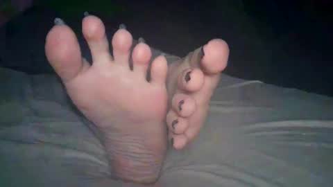 Viv West online show from 12/18/25, 03:12