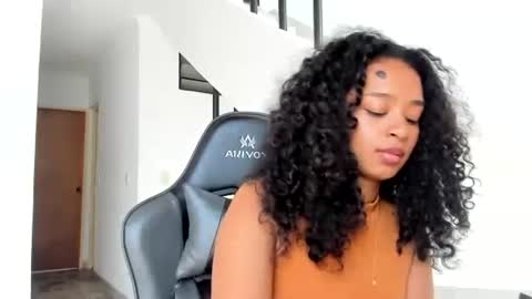 Snapshot of teles10 chatting on 02/07/25, 05:51 Teles2023 online show from 02/07/25, 05:51