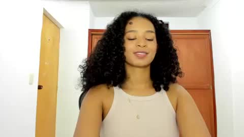 Snapshot of teles10 chatting on 02/19/25, 01:18 Teles2023 online show from 02/19/25, 01:18