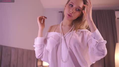 Snapshot of telladreamer_ chatting on 01/19/25, 11:34 Tella online show from 01/19/25, 11:34