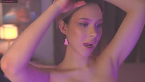 Snapshot of telladreamer_ chatting on 03/07/25, 02:56 Tella online show from 03/07/25, 02:56