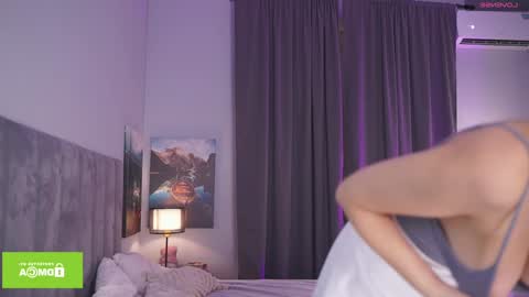 Snapshot of telladreamer_ chatting on 10/06/25, 08:56 Tella online show from 10/06/25, 08:56