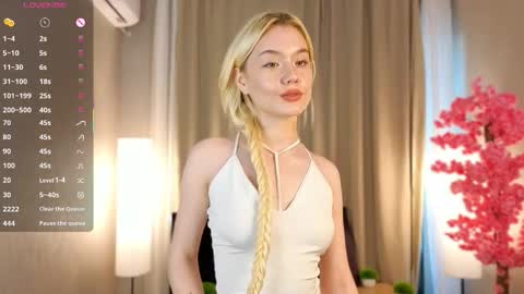 Sofia online show from 10/01/25, 02:12