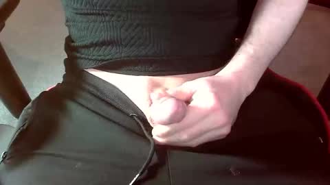 Snapshot of tellmewhattodoslut chatting on 02/01/26, 08:35 tellmewhattodoslut online show from 02/01/26, 08:35