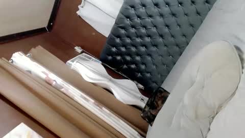 Snapshot of temptationofsex chatting on 12/03/24, 10:40 EVA GLASSCOTT online show from 12/03/24, 10:40