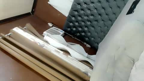 Snapshot of temptationofsex chatting on 01/29/25, 08:18 EVA GLASSCOTT online show from 01/29/25, 08:18