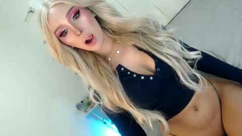 Snapshot of temptationofsex chatting on 10/07/25, 07:38 EVA GLASSCOTT online show from 10/07/25, 07:38