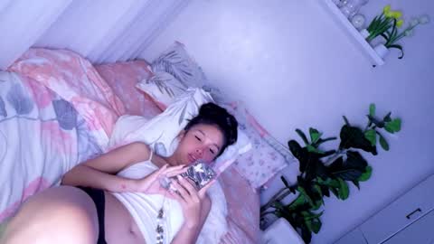 temptessa20 online show from 11/27/25, 04:31