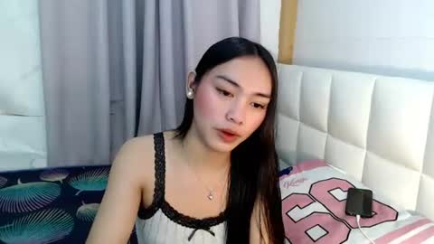 YOGIRL MAXINE online show from 06/17/26, 01:45