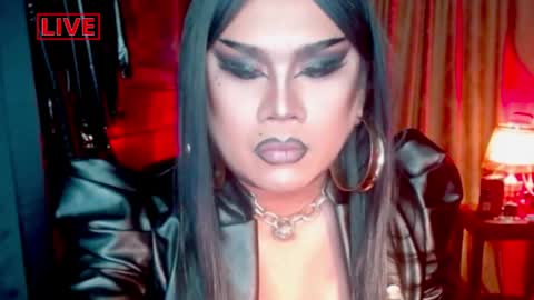 Snapshot of temptress_cocoxxx chatting on 04/24/26, 04:42 Mistress Coco online show from 04/24/26, 04:42
