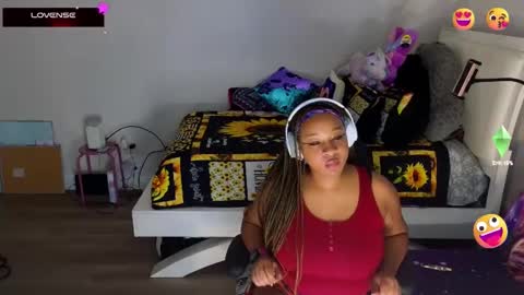 Snapshot of temptressbeauty24 chatting on 02/25/25, 07:31 Gaia online show from 02/25/25, 07:31