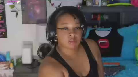 Snapshot of temptressbeauty24 chatting on 10/10/25, 02:10 Gaia online show from 10/10/25, 02:10