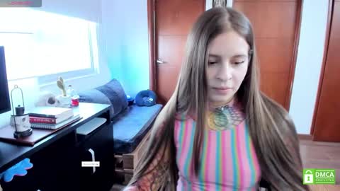 Snapshot of temptressweet chatting on 10/15/25, 09:26 Scar online show from 10/15/25, 09:26