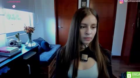 Snapshot of temptressweet chatting on 10/30/25, 09:59 Scar online show from 10/30/25, 09:59