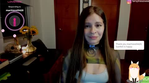 Snapshot of temptressweet chatting on 11/12/25, 11:47 Scar online show from 11/12/25, 11:47