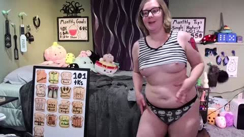 Pixie and Tentacle Overlord online show from 01/21/25, 02:11