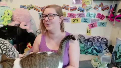 Snapshot of ten_tickle_pixie chatting on 05/27/26, 06:16 Pixie and Tentacle Overlord online show from 05/27/26, 06:16