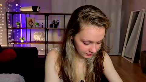 Snapshot of tender__beauty chatting on 04/26/26, 05:54 Hey Im Aneta online show from 04/26/26, 05:54