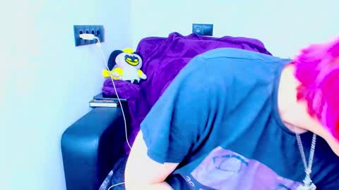 Kira online show from 10/05/25, 04:00