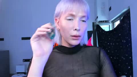Kira online show from 07/04/26, 02:51