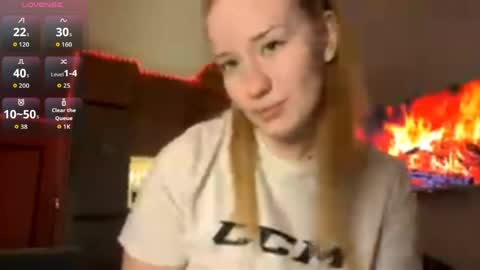 Hello My name is Ida I will be very glad to see you 3 online show from 04/08/26, 11:05