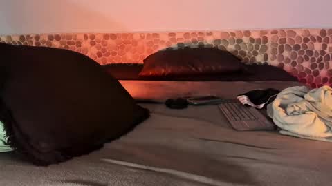 Snapshot of teo_369 chatting on 01/17/25, 01:15 Teo online show from 01/17/25, 01:15