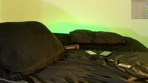 Snapshot of teo_369 chatting on 03/12/25, 09:24 Teo online show from 03/12/25, 09:24