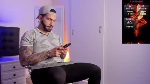 Teo Ferrer online show from 03/09/25, 08:42