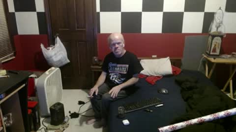 Snapshot of terdy2366 chatting on 12/25/24, 02:14 terdy2366 online show from 12/25/24, 02:14